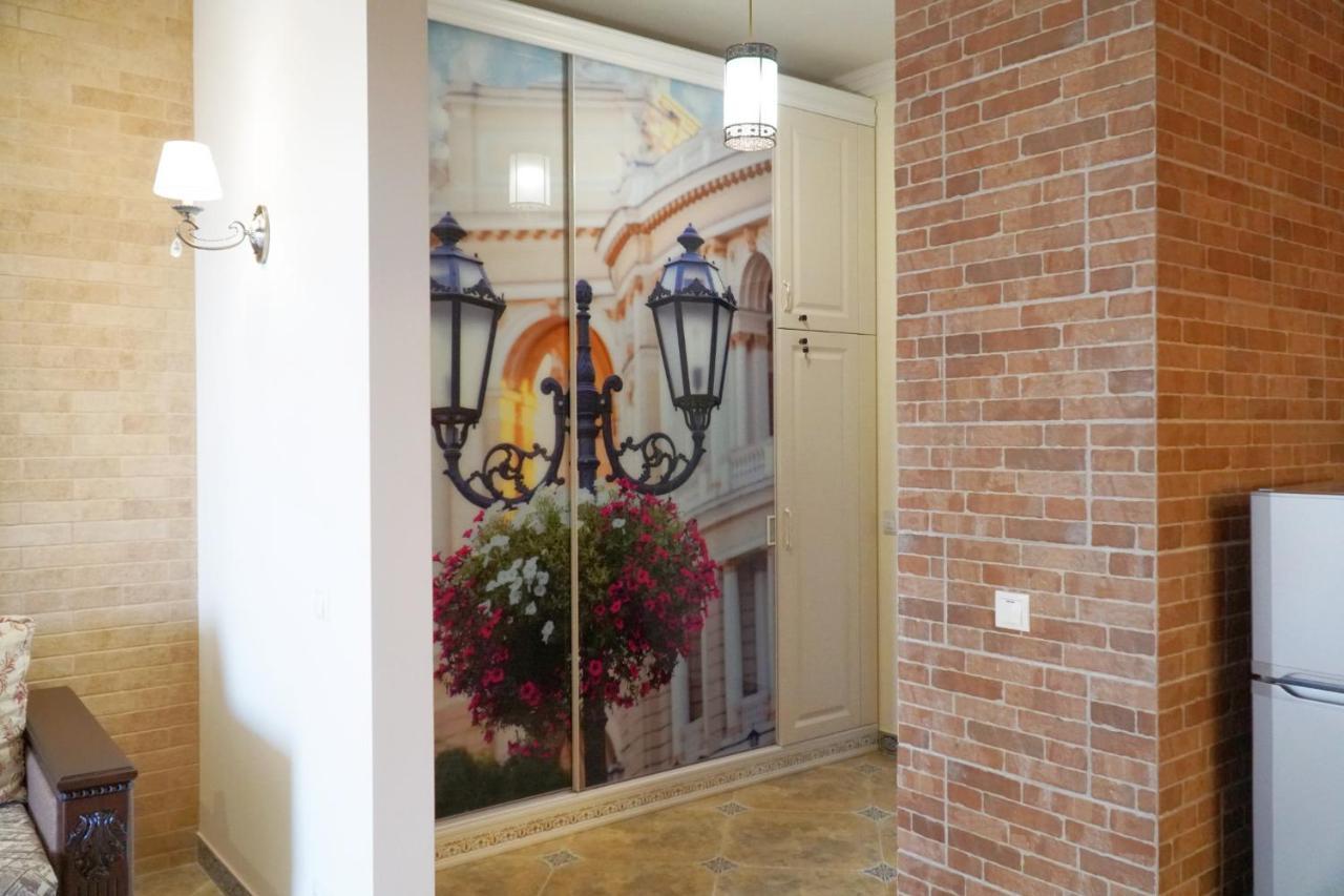 Design Apartment Leo - Welcome To Arcadia โอเดสซา ภายนอก รูปภาพ
